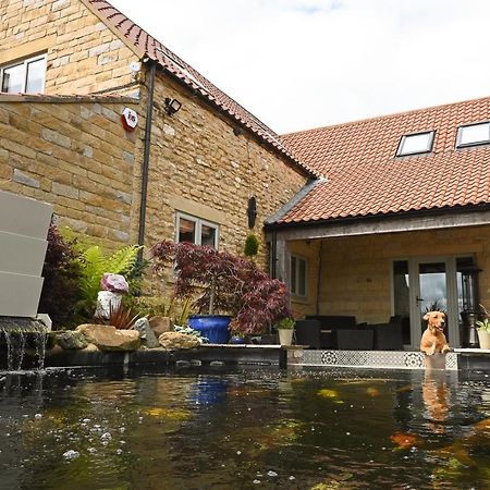 Sunset Retreat Apartment Скарбъро Екстериор снимка